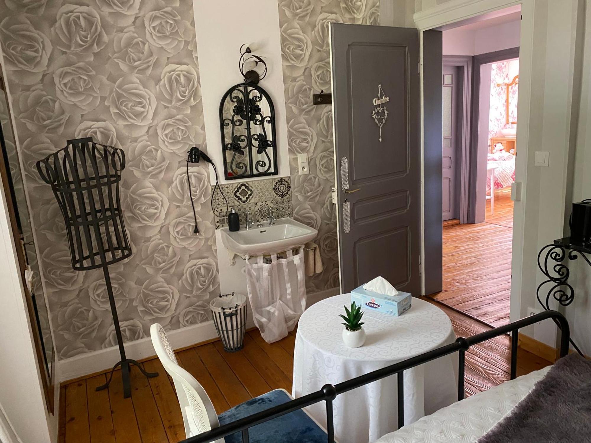 Les Iris Chambres D'Hote ニーデルモルシュヴィル・Niedermorschwihr-仏語 エクステリア 写真